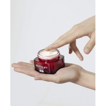 L'Oréal Paris Pack Revitalift Láser, Incluye Crema Intensiva Anti edad de Día, 50ml, Desmaquillante de ojos y labios Waterpro