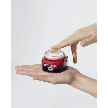 L'Oréal Paris Crema de Día Anti-Edad Intensiva Revitalift Láser, Con Pro- Xylane Concrentrado, Corrige arrugas, retexturiza l